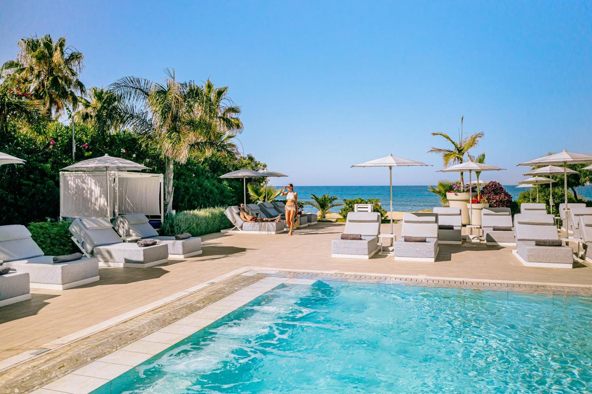Ivi Mare - Designed For Adults By Louis Hotels Geroskipou Dış mekan fotoğraf The Beach Club at The Standard, Miami Beach