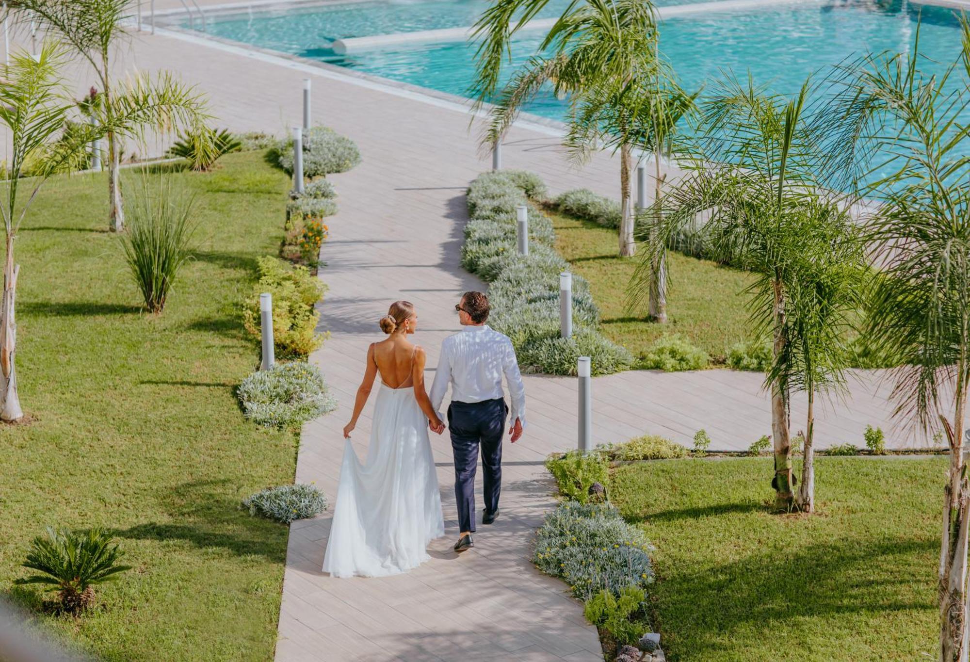 Ivi Mare - Designed For Adults By Louis Hotels Geroskipou Dış mekan fotoğraf Wedding at the resort