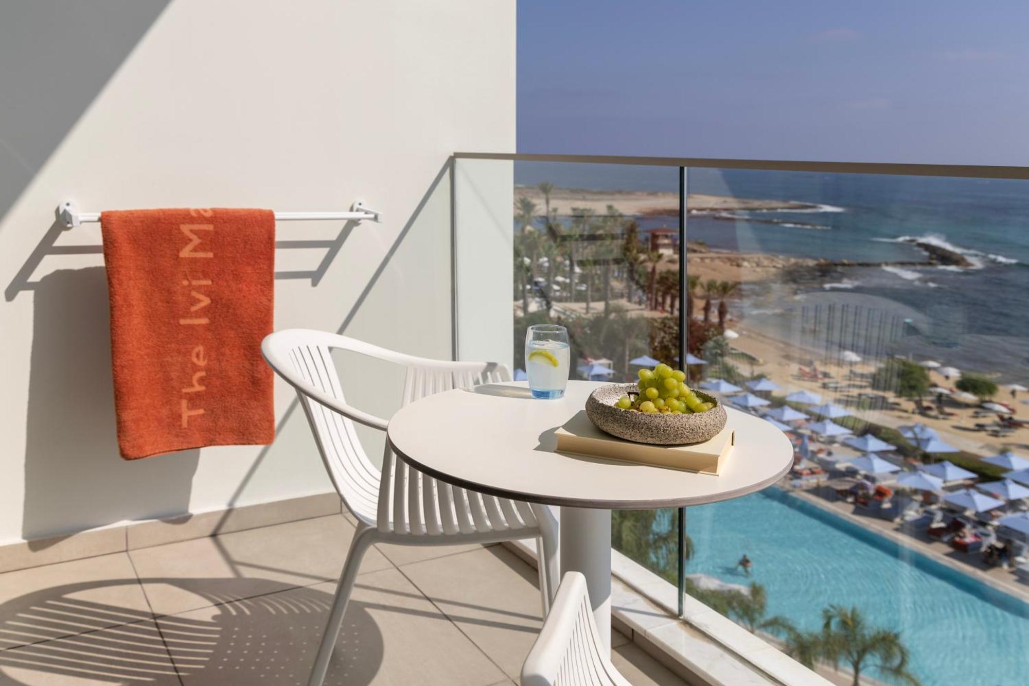 Ivi Mare - Designed For Adults By Louis Hotels Geroskipou Dış mekan fotoğraf The View