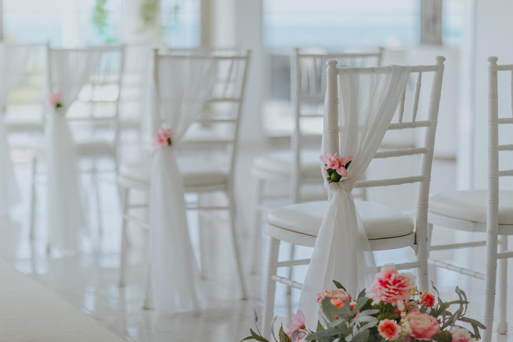 Ivi Mare - Designed For Adults By Louis Hotels Geroskipou Dış mekan fotoğraf Chiavari chairs with sashes